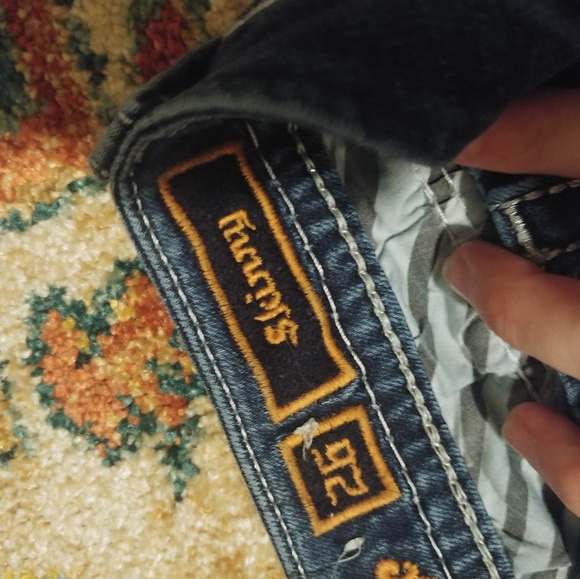 Rock Revival Skinnies - Picture 7 of 8